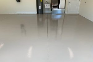 Upgrade your garage flooring with epoxy coatings in Florida.